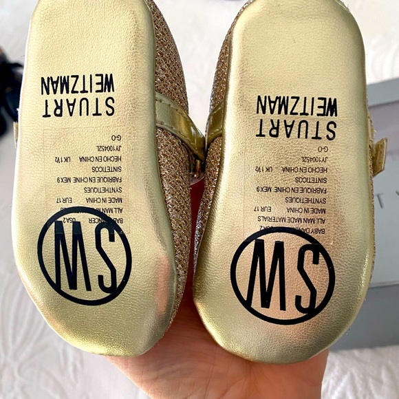 Stuart Weitzman Gold Flats - baby sz 2 - Picture 3 of 4